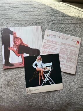 Sabrina Carpenter Signed Man’s Best Friend Vinyl
